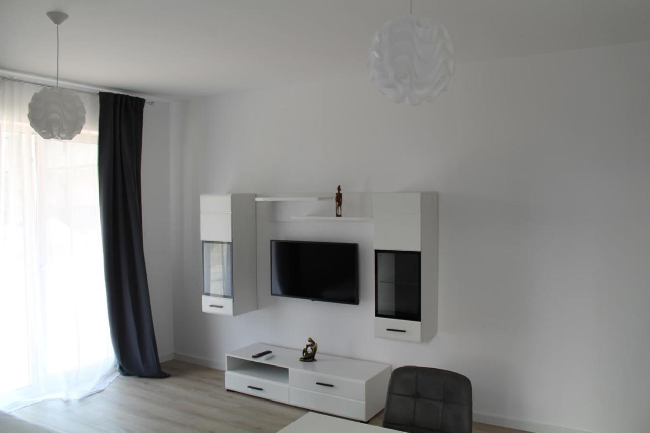 Visaj Homes Giroc Exterior foto