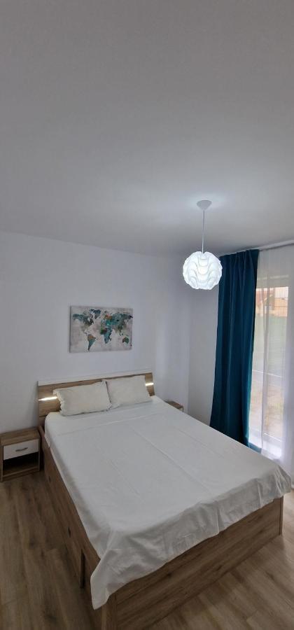 Visaj Homes Giroc Exterior foto